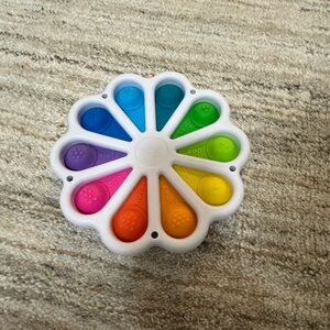 Fat Brain Toys Dimpl Digits